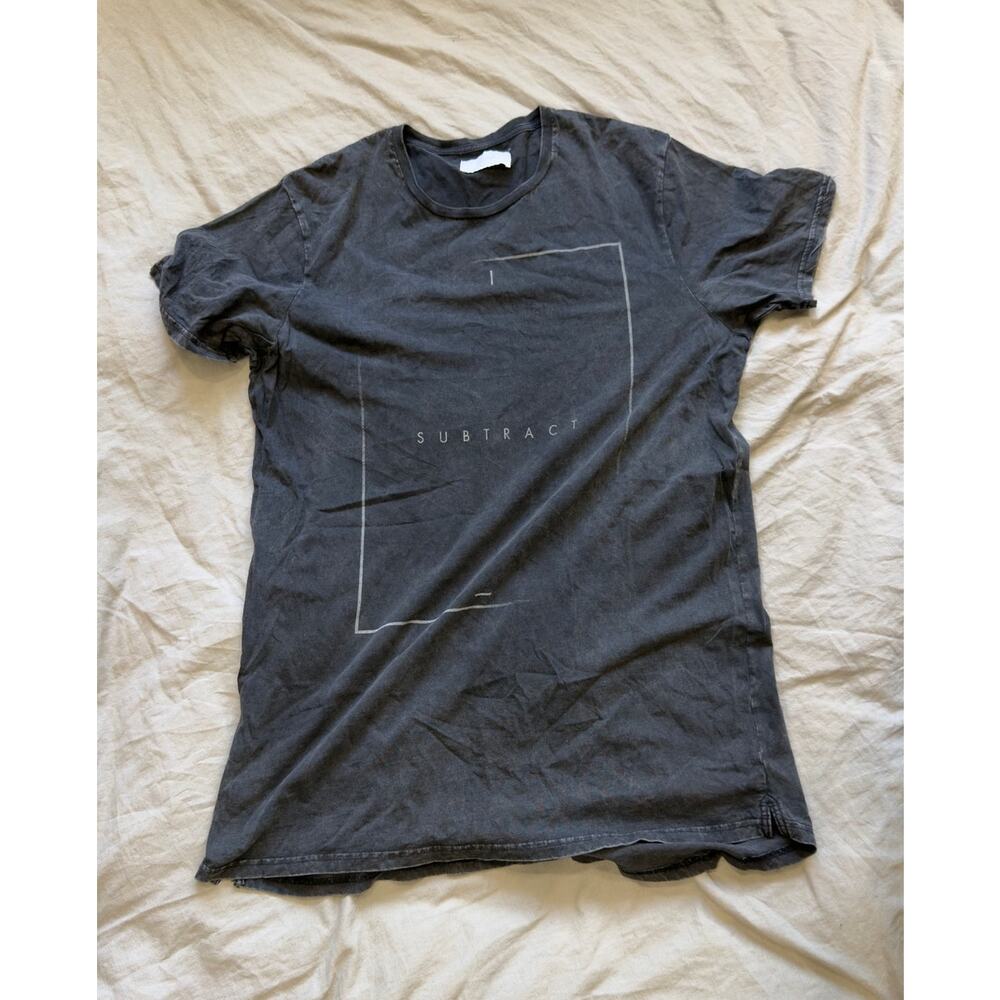 COTTON ON Men's Faded Black Subtract Short Sleeve Tshirt